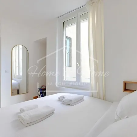 New, Elegant & Cozy, 2 Guests *